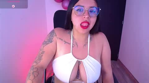 Snapshot of samantha_devil_ chatting on November 2025 01:55:01 PM Samanta online show from November 2025 01:55:01 PM