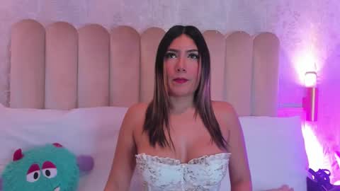 Samantha  online show from February 2025 05:04:01 AM