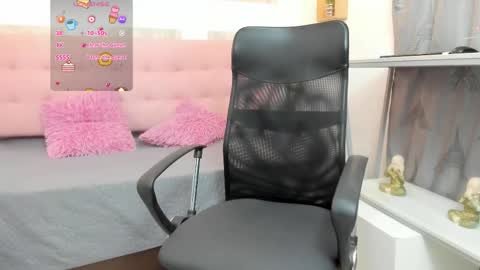    online show from December 2025 10:33:01 AM