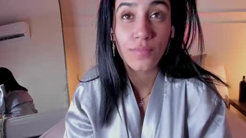 Snapshot of samantha_hotly chatting on April 2026 09:59:01 AM Samantha online show from April 2026 09:59:01 AM