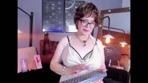 Sam online show from September 2025 03:22:01 AM