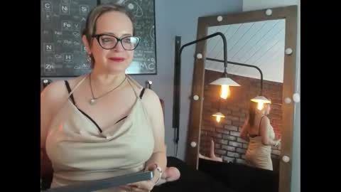Sam online show from November 2025 09:10:01 AM