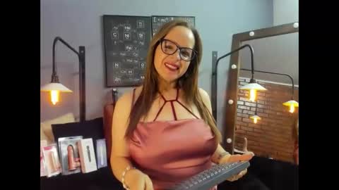 Sam online show from November 2025 09:09:01 AM