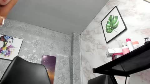 Snapshot of samantha_milfs chatting on March 2025 11:03:01 AM samantha_milfs online show from March 2025 11:03:01 AM