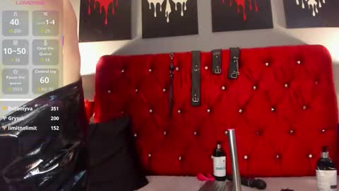 Snapshot of samantha_mouret chatting on November 2025 09:15:01 PM SAMANTHA online show from November 2025 09:15:01 PM