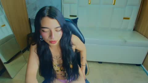 Snapshot of samantha_petite_tf chatting on April 2026 03:19:01 AM Sami online show from April 2026 03:19:01 AM