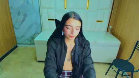 Snapshot of samantha_petite_tf chatting on May 2026 03:12:01 AM Sami online show from May 2026 03:12:01 AM