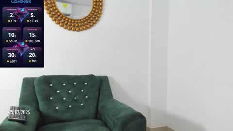 Snapshot of samantha_tayl0r chatting on February 2026 05:28:02 AM samantha_tayl0r online show from February 2026 05:28:02 AM