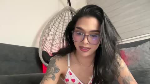 Samantha Bernardo online show from June 2026 04:05:01 AM