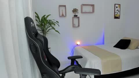 Samantha samy online show from December 2024 06:08:02 AM