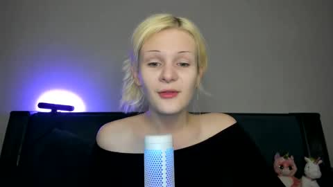 Snapshot of samanthamiasnik1 chatting on March 2025 08:32:01 PM Samantha online show from March 2025 08:32:01 PM