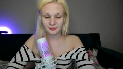 Snapshot of samanthamiasnik1 chatting on March 2025 05:33:01 PM Samantha online show from March 2025 05:33:01 PM