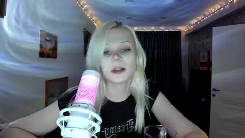 Snapshot of samanthamiasnik1 chatting on September 2025 05:46:01 PM Samantha online show from September 2025 05:46:01 PM