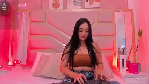  SAMANTHA online show from February 2026 01:43:01 PM