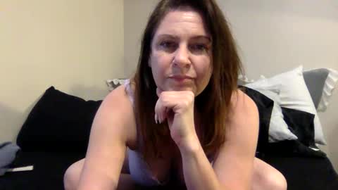 Samantha Vale online show from April 2026 01:31:02 PM