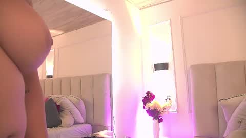 Samantha Vega online show from July 2026 08:00:01 PM