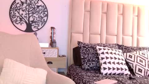 Samixmami online show from May 2026 07:52:02 PM
