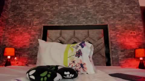 samanttamilf online show from July 2026 03:23:01 AM