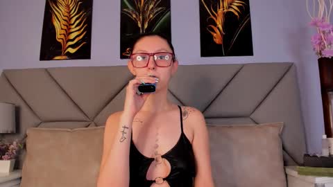 Snapshot of samara_goals chatting on November 2025 12:38:01 PM Samara online show from November 2025 12:38:01 PM