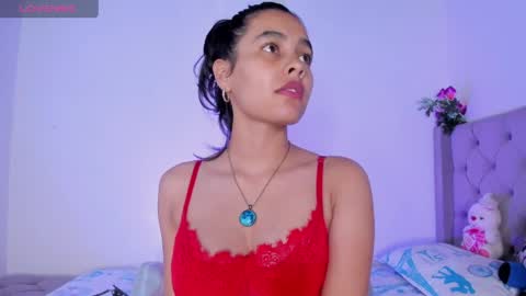 Samara is my name a pleasure delighted that you are here leave your thumb up it is important to me online show from April 2026 06:19:01 AM