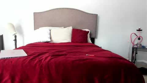 Yaya online show from September 2025 05:58:01 PM