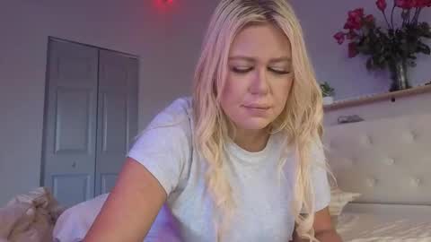 Snapshot of samathajamesxo chatting on February 2026 04:43:01 PM Samatha James online show from February 2026 04:43:01 PM