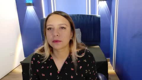 Snapshot of sami_1_8 chatting on December 2025 03:45:02 AM Samy online show from December 2025 03:45:02 AM