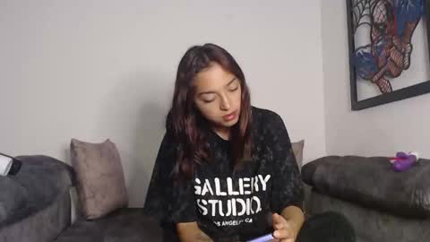 Snapshot of sami_and_gael chatting on March 2025 04:19:01 AM Tami Gael online show from March 2025 04:19:01 AM