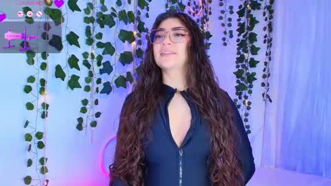 samii evans  online show from December 2025 01:34:01 AM