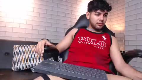 Snapshot of samir_bear chatting on January 2025 12:13:01 PM Samir online show from January 2025 12:13:01 PM