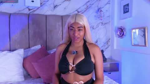Samira online show from April 2026 01:35:02 PM