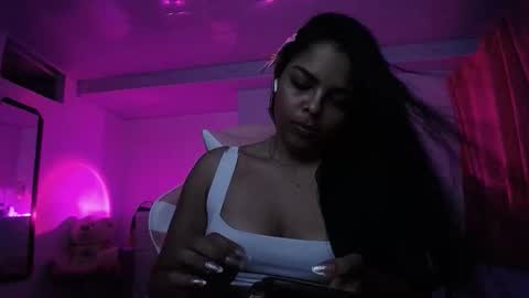 Snapshot of samirabunny_222 chatting on April 2026 01:44:01 AM Danna dulce online show from April 2026 01:44:01 AM