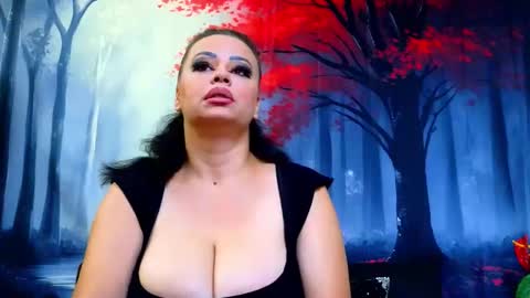 Snapshot of samiraevans chatting on October 2025 10:00:02 PM online show from October 2025 10:00:02 PM