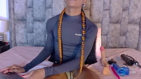 Snapshot of samirths_boy_ chatting on February 2026 07:03:02 PM samirths_boy_ online show from February 2026 07:03:02 PM