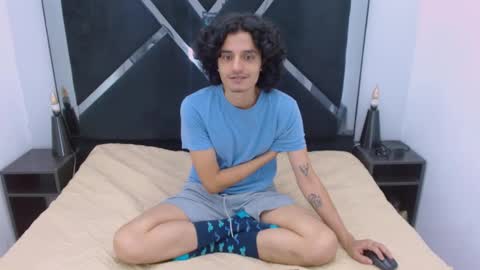 Snapshot of samisaturno chatting on February 2026 08:05:01 PM samisaturno online show from February 2026 08:05:01 PM