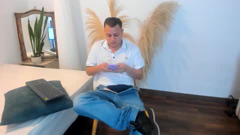 Snapshot of samjoness_ chatting on February 2026 02:29:02 AM Sam online show from February 2026 02:29:02 AM