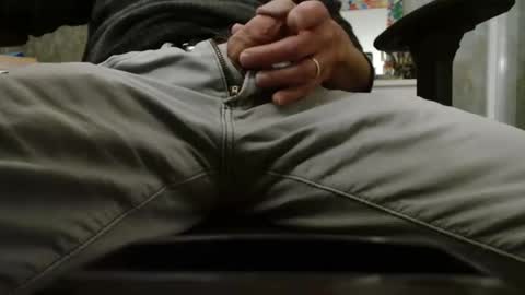 Snapshot of sammalamadingdong chatting on December 2025 10:26:02 PM sammalamadingdong online show from December 2025 10:26:02 PM