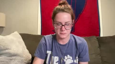 Snapshot of sammieplays chatting on April 2026 12:35:02 AM Playful Sammie online show from April 2026 12:35:02 AM
