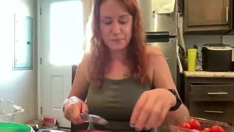 Snapshot of sammieplays chatting on May 2026 11:00:01 PM Playful Sammie online show from May 2026 11:00:01 PM