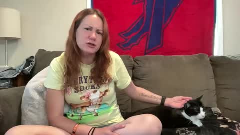 Snapshot of sammieplays chatting on June 2026 03:36:01 PM Playful Sammie online show from June 2026 03:36:01 PM