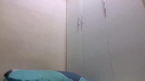 sammy8765432 online show from February 2026 06:13:01 AM