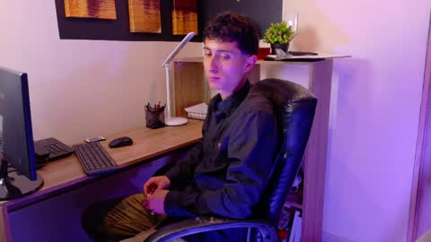 Snapshot of sammy_and_ithan chatting on May 2026 11:52:02 AM Sammy and Ithan online show from May 2026 11:52:02 AM