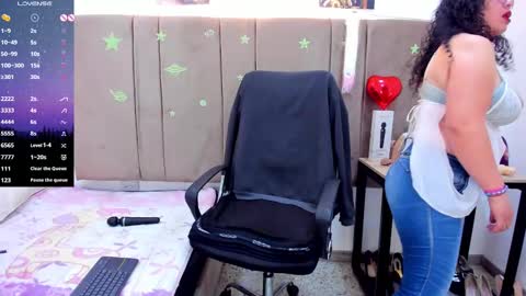 Snapshot of sammy_mature_ chatting on January 2025 03:42:01 AM Sammy online show from January 2025 03:42:01 AM