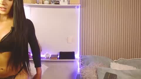 Snapshot of sammy_quinn_ chatting on February 2025 11:58:02 PM SAMMY online show from February 2025 11:58:02 PM