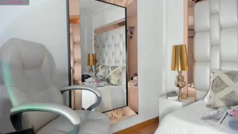 Sammy online show from September 2025 06:07:01 PM