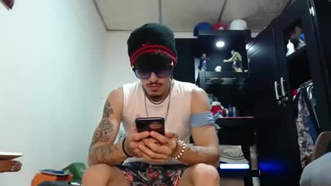 Snapshot of sammytop22 chatting on October 2025 02:18:01 AM sammy model independiente online show from October 2025 02:18:01 AM