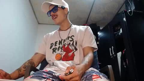 Snapshot of sammytop22 chatting on October 2025 10:51:01 PM sammy model independiente online show from October 2025 10:51:01 PM