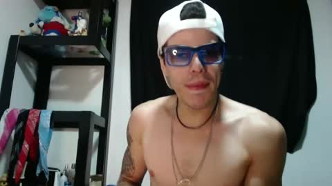 Snapshot of sammytop22 chatting on October 2025 11:49:02 PM sammy model independiente online show from October 2025 11:49:02 PM