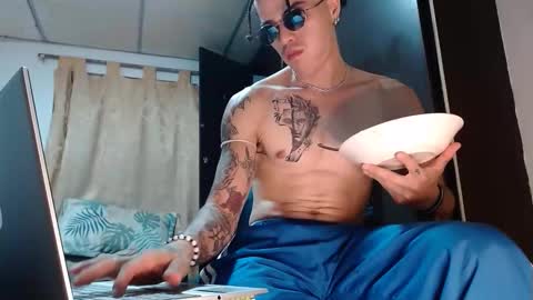 Snapshot of sammytop22 chatting on March 2026 12:28:01 AM sammy model independiente online show from March 2026 12:28:01 AM