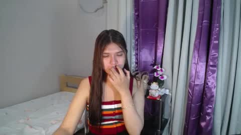 Snapshot of sampaguita_pinayxx chatting on February 2025 12:37:01 PM SOFIA online show from February 2025 12:37:01 PM